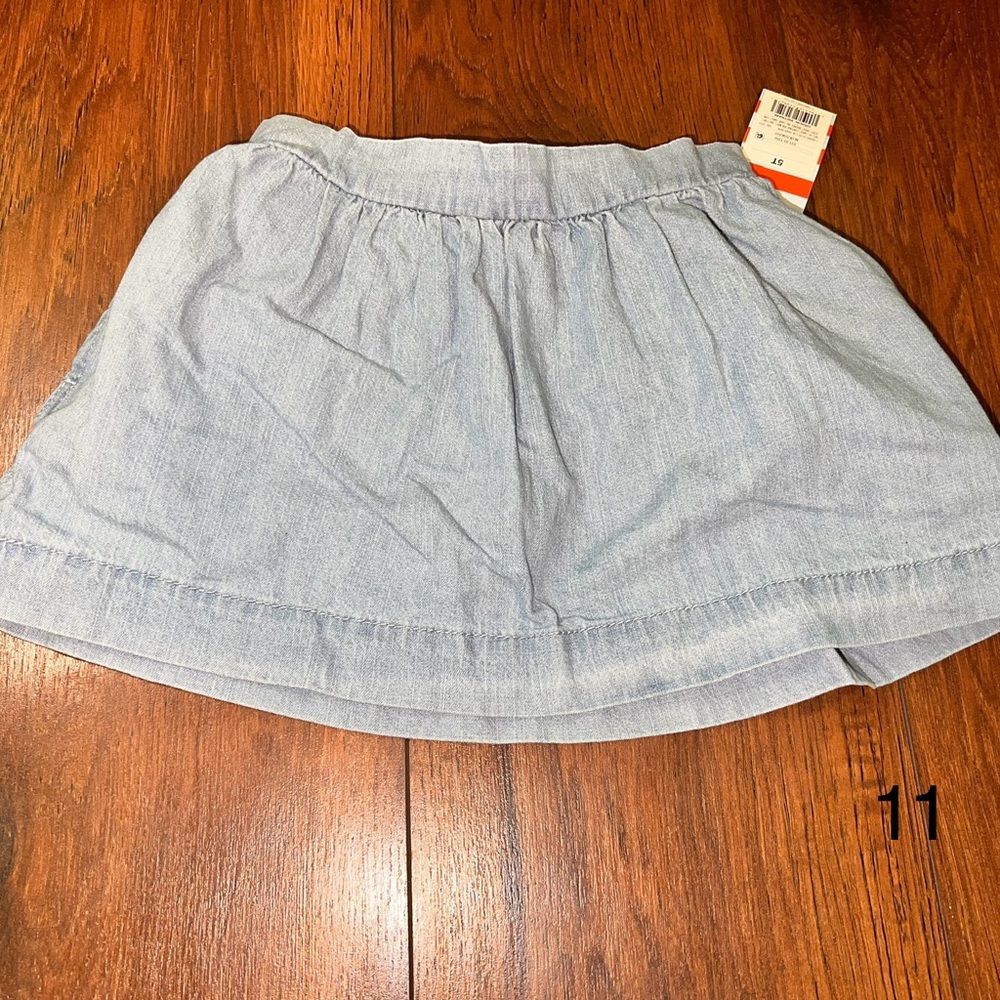 Cat & Jack girls 5t skort blue denim like. nWT